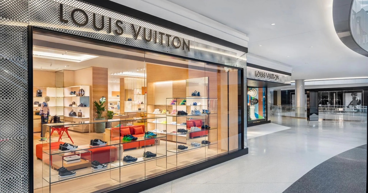 Louis Vuitton acusó a peruano de vender productos falsificados de su marca: ahora él los demanda por USD 20 millones