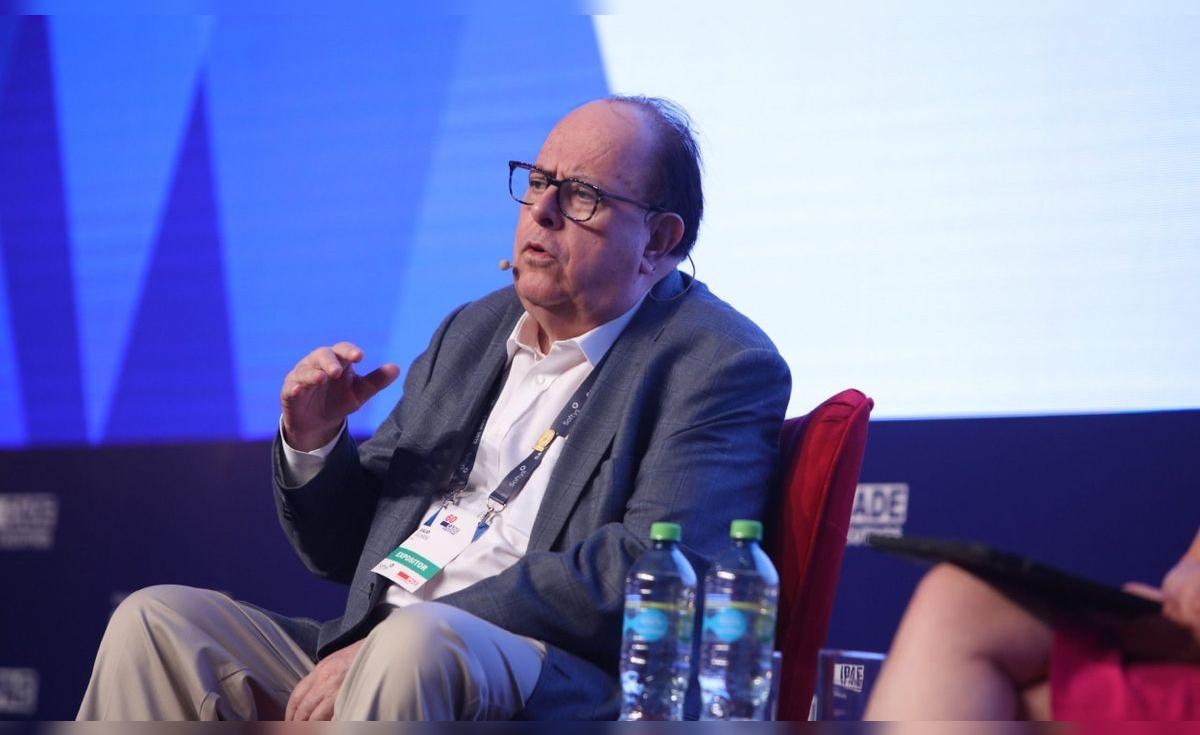 Julio Velarde: Década de inestabilidad política redujo crecimiento del 6% a 2%