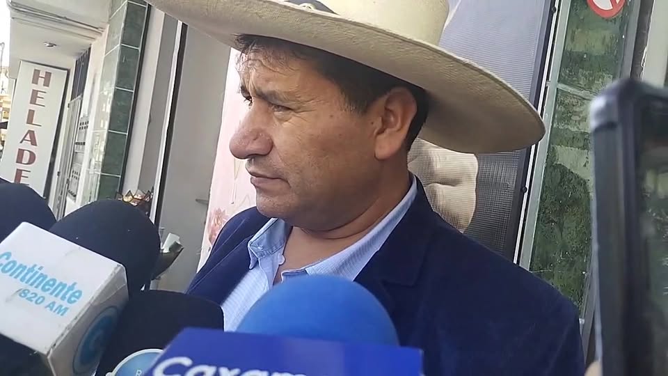 Firma de convenio para canal de irrigación en Chumuch, Cajamarca