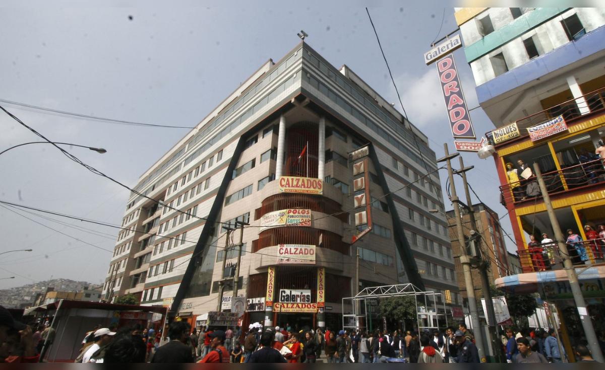 Mafias intentan dominar el Damero B de Gamarra, vinculado a cobros ilegales a ambulantes