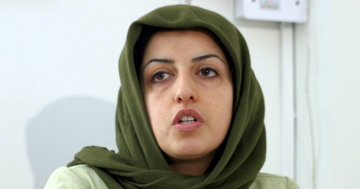 Irán arresta violentamente a Narges Mohammadi, ganadora del Nobel de la Paz 2023, durante ceremonia en Mashhad